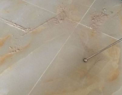 滨州市瓷砖空鼓维修公司分享粘合剂选择不当在瓷砖铺贴过程中可能导致以下问题
